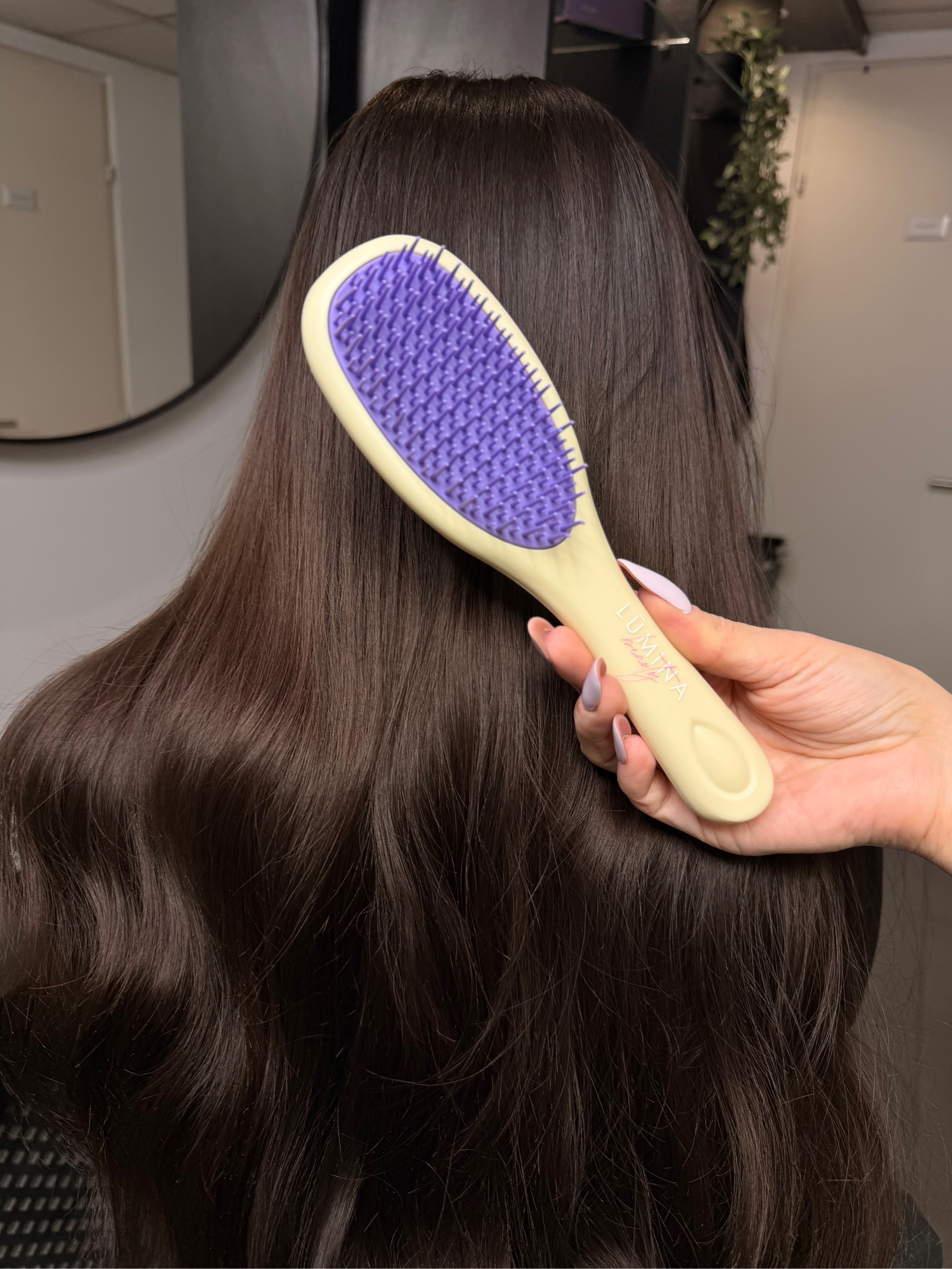 Lumina HeadSpa  Brush