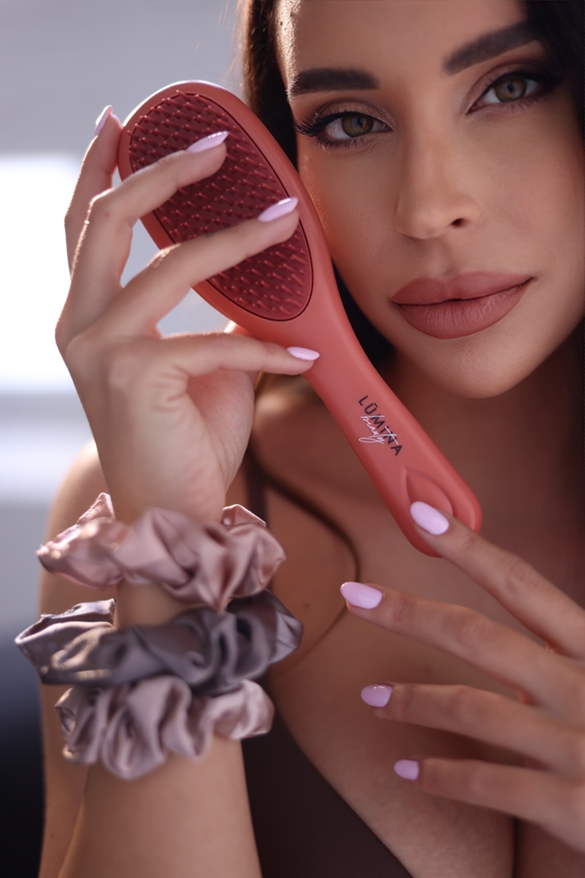 Lumina HeadSpa Brush