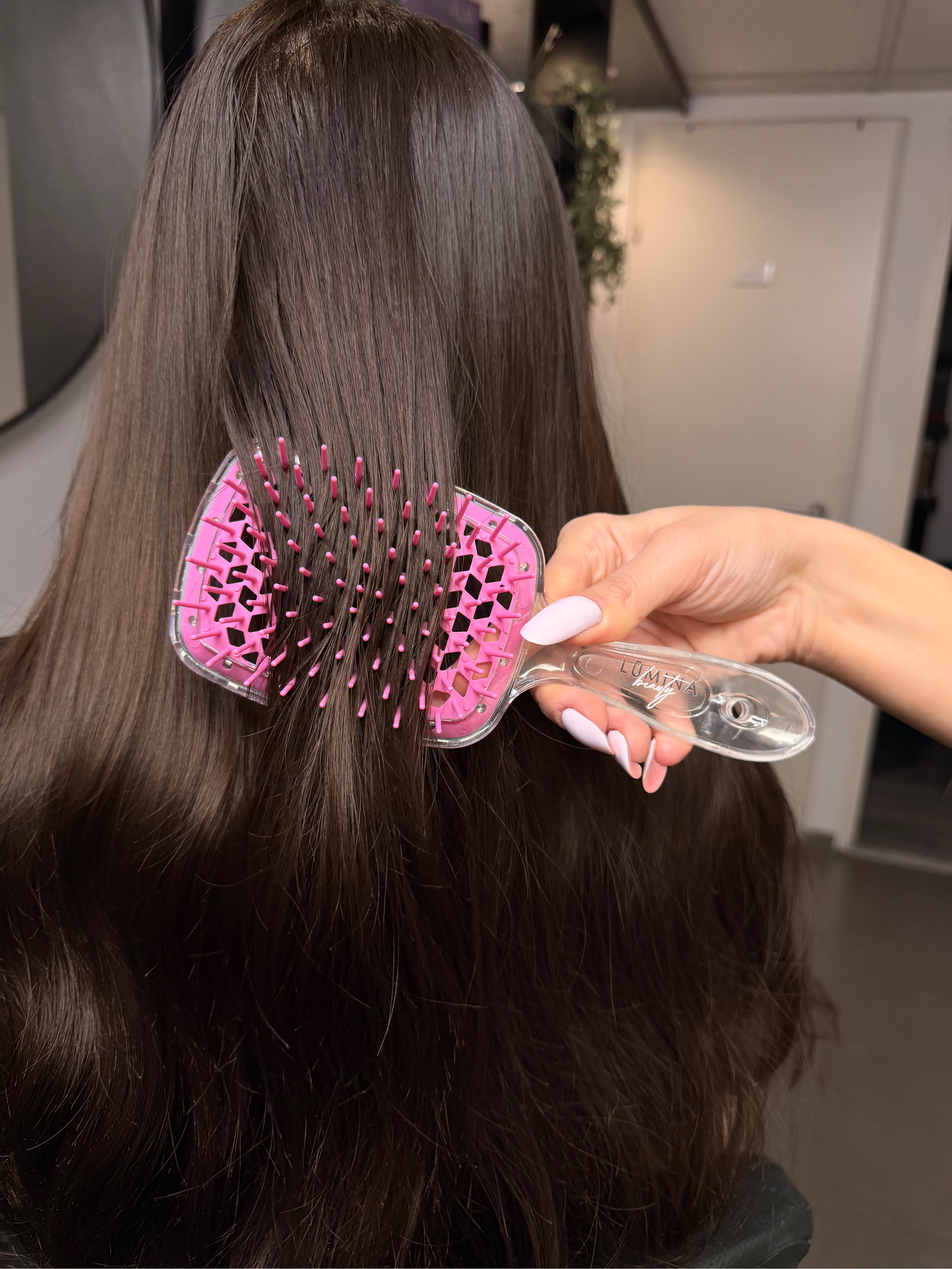 Lumina Crystal Brush